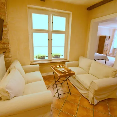 Accommodatie bij particulieren 55m² 2 Slaapkamer, 1 Privé Badkamer In Stadscentrum *